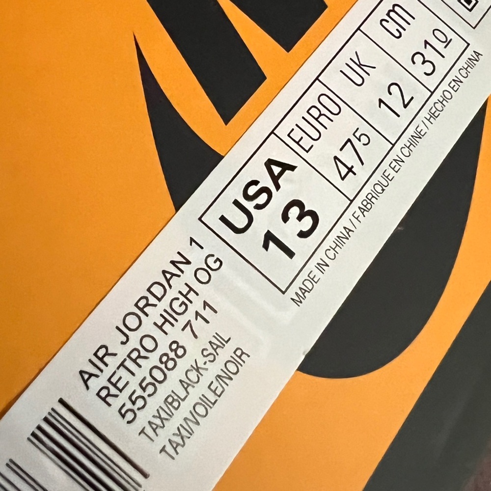 Air Jordan 1 “Taxi’s“ Retro High OG Yellow Toe  Mens Size 13 - Picture 7 of 9